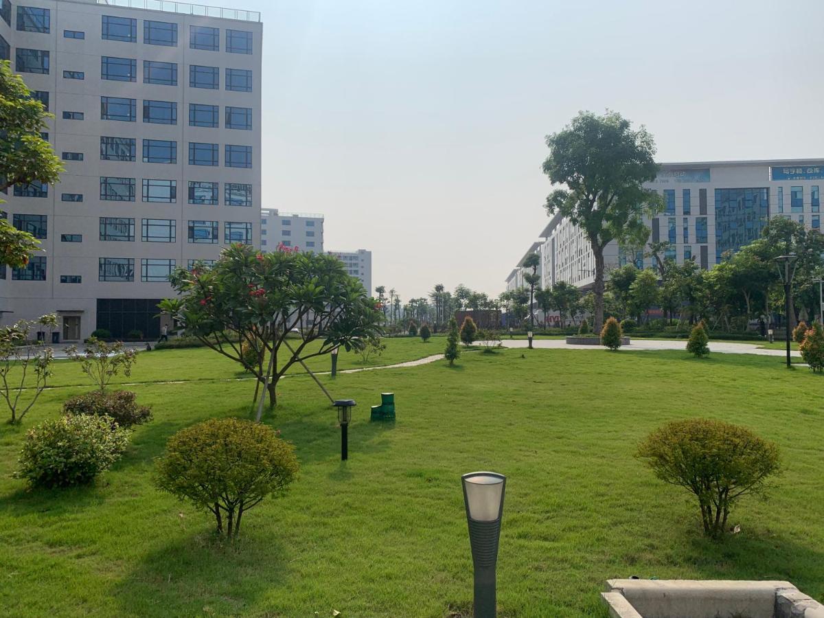 Southern Airlines Pearl Airport Hotel- Free Shuttle Bus To Airport