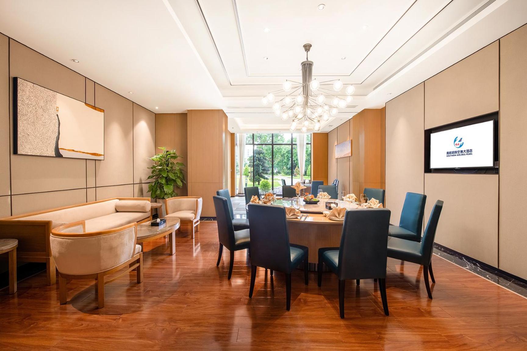 Southern Airlines Pearl Airport Hotel- Free Shuttle Bus To Airport 5*