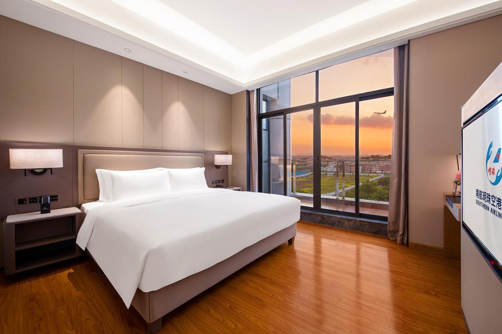 Southern Airlines Pearl Airport Hotel- Free Shuttle Bus To Airport Hotel Guangzhou