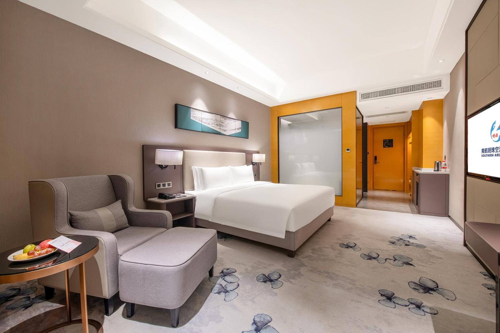 Southern Airlines Pearl Airport Hotel- Free Shuttle Bus To Airport Hotel 5*