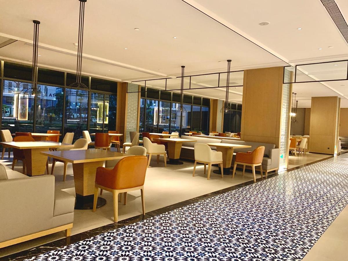 Southern Airlines Pearl Airport Hotel- Free Shuttle Bus To Airport